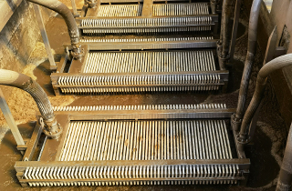 污水過程中哪些物質(zhì)對MBR膜會造成損壞？